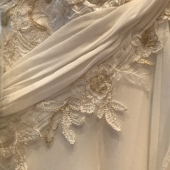 Wedding Dress NWT! - Picture 9 of 12